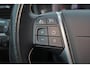Volvo V60 T4 Business Sport - Parkeerverwarming - Volvo On Call - Bi-Xenon koplampen - schijf/kantel dak - Verwarmde voorstoelen & stuur - Navigatie - Parkeersensoren voor en achter - trekhaak - 18 inch LMV