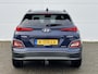 Hyundai Kona Electric EV Limited 64 kWh / Trekhaak / Cruise control adaptief met Stop&Go en stuurhulp / Achterbank verwarmd /