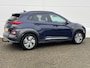 Hyundai Kona Electric EV Limited 64 kWh / Trekhaak / Cruise control adaptief met Stop&Go en stuurhulp / Achterbank verwarmd /