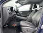 Hyundai Kona Electric EV Limited 64 kWh / Trekhaak / Cruise control adaptief met Stop&Go en stuurhulp / Achterbank verwarmd /