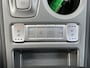 Hyundai Kona Electric EV Limited 64 kWh / Trekhaak / Cruise control adaptief met Stop&Go en stuurhulp / Achterbank verwarmd /