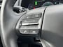 Hyundai Kona Electric EV Limited 64 kWh / Trekhaak / Cruise control adaptief met Stop&Go en stuurhulp / Achterbank verwarmd /