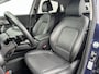 Hyundai Kona Electric EV Limited 64 kWh / Trekhaak / Cruise control adaptief met Stop&Go en stuurhulp / Achterbank verwarmd /
