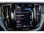 Volvo XC60 2.0 T8 Recharge 455Pk Aut. | Plug-in hybrid | Plus Dark | AWD | Achteruitrijcamera | Panoramadak | Trekhaak | 21"