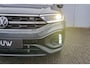 Volkswagen T-Roc 1.5 TSI 150pk DSG R-Line | Trekhaak | Navigatie | Stoelverwarming