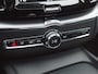 Volvo XC60 2.0 T8 Twin Engine AWD Inscription | Trekhaak | Luchtvering | Panoramadak | Black Edition |
