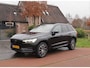 Volvo XC60 2.0 T8 Twin Engine AWD Inscription | Trekhaak | Luchtvering | Panoramadak | Black Edition |