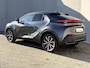 Toyota C-HR 1.8 Hybrid First Edition 140 Automaat / Fabrieksgarantie tot 10 jaar mogelijk  / Stuur-, stoel- en voorruitverwarming / Navigatie / Camera / Climate Control / Apple Carplay/Android auto / 18" LM wielen /