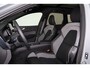 Volvo XC60 T6 Recharge AWD Ultra Black Edition - Panorama/schuifdak - IntelliSafe Assist & Surround - 360º Camera - Harman/Kardon audio - Adaptieve LED koplampen - Verwarmde voorstoelen, stuur & achterbank - Parkeersensoren voor & achter - Elektr. bedienb. voorstoelen met geheugen - Head up display - Draadloze tel. lader - Extra getint glas - 21' LMV