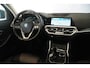 BMW 3-Serie Touring 330e xDrive Sport Line | Camera | Shadow | Sportstoel | Sfeerverlichting | Stoelverwarming | 18" |