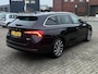 Skoda Octavia Combi 1.0 e-TSI Automaat Business Edition Plus Navigatie Trekhaak Keyless 18 Inch Velgen Dab Carplay Stoel + Stuurverwarming Getint Glas NL Auto