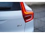 Volvo XC40 2.0 B4 Plus Dark | Adaptive Cruise Control | Verwarmbare voorstoelen | Achteruitrijcamera | 19 inch | Google |