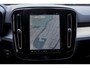 Volvo XC40 2.0 B4 Plus Dark | Adaptive Cruise Control | Verwarmbare voorstoelen | Achteruitrijcamera | 19 inch | Google |