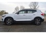 Volvo XC40 2.0 B4 Plus Dark | Adaptive Cruise Control | Verwarmbare voorstoelen | Achteruitrijcamera | 19 inch | Google |