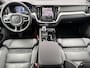 Volvo V60 2.0 T6 Plug-in hybrid AWD Plus Dark | Forest Lake | 360° Camera | Stoel en stuurverwarming | Trekhaak | Adaptieve cruise control | Harman/Kardon audio | BLIS dodehoekdetectie |