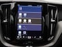 Volvo XC60 2.0 T6 Plug-in hybrid AWD Plus Dark 350PK Aut. Pano-Schuifdak, SOH 98%, Trekhaak, Alarm, Harman Kardon, Stoelverwarming, Memorystoelen, 19" LM Velgen