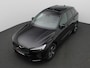 Volvo XC60 2.0 T6 Plug-in hybrid AWD Plus Dark 350PK Aut. Pano-Schuifdak, SOH 98%, Trekhaak, Alarm, Harman Kardon, Stoelverwarming, Memorystoelen, 19" LM Velgen