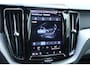 Volvo XC60 T6 Automaat Plug-in hybrid AWD Plus Bright | Adaptieve Cruise Control| Semi Electrische Trekhaak | Panoramadak | Blind Spot| Rondomzicht Camera| Verwarmbare Voorstoelen| Alarmklasse 3.
