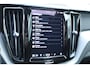 Volvo XC60 T6 Automaat Plug-in hybrid AWD Plus Bright | Adaptieve Cruise Control| Semi Electrische Trekhaak | Panoramadak | Blind Spot| Rondomzicht Camera| Verwarmbare Voorstoelen| Alarmklasse 3.