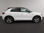 Volkswagen T-Roc 1.5 TSI Sport R-Line | Navigatie | Virtual Cockpit | Climate Control | DAB | Electrische Achterklep | 18"LMV | Stoelverwarming