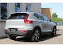 Volvo XC40 B4 Automaat Plus/Dark Achteruitrijcamera | Semi elektrische trekhaak | Stoelverwarming | Blind Spot | Stuurwiel verwarming | Google services | Bestuurdersstoel met geheugen | Harman/Kardon premium audio | Blind Spot | 18 inch lichtmetalen velgen |