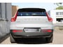 Volvo XC40 B4 Automaat Plus/Dark Achteruitrijcamera | Semi elektrische trekhaak | Stoelverwarming | Blind Spot | Stuurwiel verwarming | Google services | Bestuurdersstoel met geheugen | Harman/Kardon premium audio | Blind Spot | 18 inch lichtmetalen velgen |