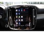 Volvo XC40 B4 Automaat Plus/Dark Achteruitrijcamera | Semi elektrische trekhaak | Stoelverwarming | Blind Spot | Stuurwiel verwarming | Google services | Bestuurdersstoel met geheugen | Harman/Kardon premium audio | Blind Spot | 18 inch lichtmetalen velgen |