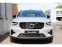 Volvo XC40 B4 Automaat Plus/Dark Achteruitrijcamera | Semi elektrische trekhaak | Stoelverwarming | Blind Spot | Stuurwiel verwarming | Google services | Bestuurdersstoel met geheugen | Harman/Kardon premium audio | Blind Spot | 18 inch lichtmetalen velgen |