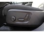 Volvo XC40 B4 Automaat Plus/Dark Achteruitrijcamera | Semi elektrische trekhaak | Stoelverwarming | Blind Spot | Stuurwiel verwarming | Google services | Bestuurdersstoel met geheugen | Harman/Kardon premium audio | Blind Spot | 18 inch lichtmetalen velgen |