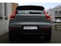 Volvo XC40 B4 Automaat Plus Dark Achteruitrijcamera | Semi elektrische trekhaak | Stoelverwarming | Blind Spot | Stuurwiel verwarming | Google services | Bestuurdersstoel met geheugen | Harman/Kardon premium audio | Blind Spot | 18 inch lichtmetalen velgen |