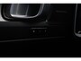 Volvo XC40 B4 Automaat Plus Dark Achteruitrijcamera | Semi elektrische trekhaak | Stoelverwarming | Blind Spot | Stuurwiel verwarming | Google services | Bestuurdersstoel met geheugen | Harman/Kardon premium audio | Blind Spot | 18 inch lichtmetalen velgen |