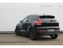 Volvo XC40 B4 211PK Automaat Plus Dark "Black uitgevoerd" / Google infotainment / Harman Kardon audio / Getinte ramen van de B-Stijl / Stoel en stuurwielverwarming