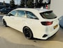 Kia Ceed Sportswagon 1.0 T-GDi ComfortLine Black Wheels + 4 season banden Demo auto ! | BTW Auto | Km-stand kan iets varieeren  ! | Informeer altijd even of de auto aanwezig is..