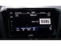 Volkswagen Passat 1.5 TSI R-Line Business + Rijklaar! Navi Stoel- en voorruitverwarming Led matrix Apple Carplay Camera 1e Eig. NAP