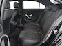 Mercedes-Benz A-klasse 250e AMG Line | Panoramadak | Stoelverwarming | Camera | Leder/Alcantara | Sfeerverlichting | Widescreen | Park Assist | Navigatie | Climate control | Full LED | PHEV | Plug In