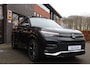 Volkswagen Tiguan 1.5 eHybrid 272pk R-Line Edition Pano/IQ.Light/Camera/Keyless/ACC/DCC/ErgoActive/Dodehoek/20"/Trekhaak wegkl.