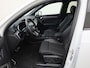 Audi Q3 45 TFSIe 180kW/245PK S Line · Camera · Stoelverwarming · Apple/Android Car Play · Leder/Stof · Trekhaak ·