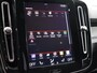 Volvo XC40 T5 Twin Engine R-Design / Pan. dak / Trekhaak / 360 camera / Harman Kardon / Stoelverwarming