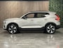 Volvo EX40 Single Motor Extended Range Plus 82 kWh Trekhaak | All Season banden | Adaptieve Cruise Control | Stoel en Stuurwielverwarming | 19 inch | Parkeercamera | Pilot Assist | BLIS Dode Hoek Detectie | Textiel City Canvas bekleding | Zitting verlenging voorstoelen | Google Infotainment | Keyless Drive | Parkeersensoren voor+achter | Warmtepomp | Privacy Glass | Elektrisch bedienbare achterklep | DAB Radio | Apple Carplay/Android Auto | Alarm Klasse III | Draadloos telefoon opladen | Volvo On Call met mobiele App functie | Silver Dawn Metallic |