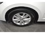 Volkswagen Touran 1.5 TSI Highline navi clima cruise led pdc trekhaak 150 pk !!