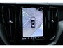 Volvo XC60 T6 Plug-in hybrid AWD Plus Dark | Verwarmde Voorstoelen, Stuurwiel en Achterbank | Panoramadak met Schuif-/Kantelfunctie | Semi- Elektrische Trekhaak | 360-Camera | Adaptieve Cruise Control | Draadloze Telefoonlader