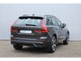 Volvo XC60 T6 Plug-in hybrid AWD Plus Dark | Verwarmde Voorstoelen, Stuurwiel en Achterbank | Panoramadak met Schuif-/Kantelfunctie | Semi- Elektrische Trekhaak | 360-Camera | Adaptieve Cruise Control | Draadloze Telefoonlader