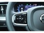 Volvo XC60 T6 Plug-in hybrid AWD Plus Dark | Verwarmde Voorstoelen, Stuurwiel en Achterbank | Panoramadak met Schuif-/Kantelfunctie | Semi- Elektrische Trekhaak | 360-Camera | Adaptieve Cruise Control | Draadloze Telefoonlader