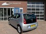 Volkswagen Up! 1.0 High Up BlueMotion | Cruise Control | Climate Control | Radio | Etc.