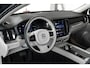Volvo V60 B3 Automaat Essential Edition | 1ste Eigenaar | Dealeronderhouden | Google infotainment | Parkeersensoren voor + achter | Parkeercamera | achteropkomend verkeer waarschuwing | Apple Carplay/Android auto |