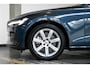 Volvo V60 B3 Automaat Essential Edition | 1ste Eigenaar | Dealeronderhouden | Google infotainment | Parkeersensoren voor + achter | Parkeercamera | achteropkomend verkeer waarschuwing | Apple Carplay/Android auto |