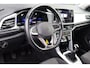 Volkswagen T-Roc 1.0 TSI Life 110PK | Airco | Cruise control adaptief | Hill hold functie