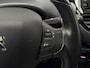 Peugeot 2008 1.2 PureTech 110pk EAT6 Allure | Automaat | Panoramadak | Camera | Cruise Control | Navigatie | Carplay | Climate control |