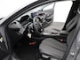 Peugeot 208 Hybrid 100 e-DCS6 Allure | Apple Carplay/Android Auto|telefoonintegratie premium | Armsteun voor | Bandenspanningscontrolesysteem
