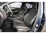 Volvo EX40 Single Motor Extended Range Ultra Black Ed. 82 kWh | Harman Kardon audio | 20" | Schuif-/kanteldak | Getint Glas | Elektrische stoelverstelling | Nubuck bekleding | Adaptive Cruise Control | Dodehoekdetectie |